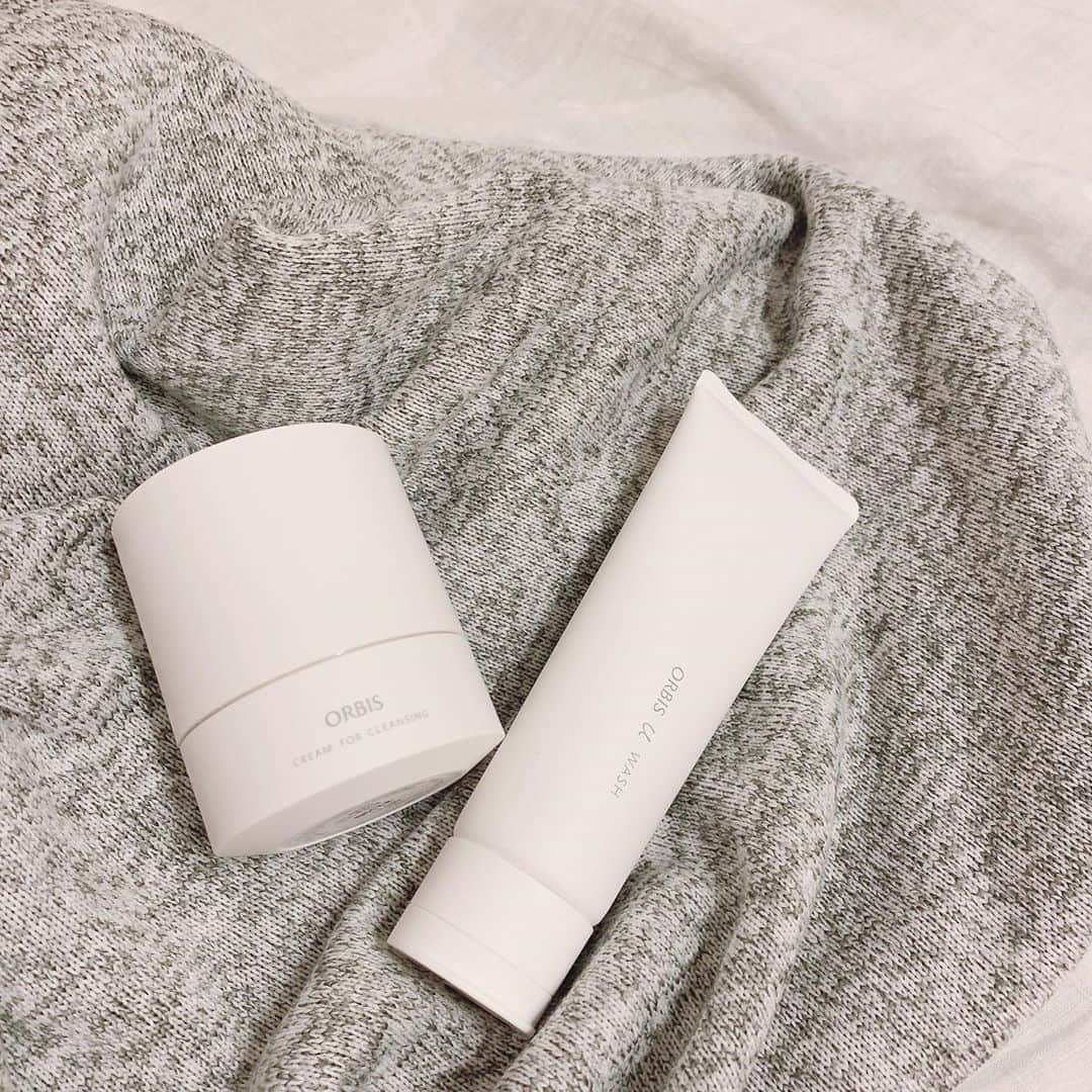 楠ろあさんのインスタグラム写真 - (楠ろあInstagram)「・ ・ ずっと気になってた SKINCARE LOUNGE BY ORBIS🕊 ・ ・ とっても素敵空間。 欲しかったオルビスユーもやっと買えた嬉しい♡ 普段はジェル派だから今度ジェルタイプも買いたい、、 ・ ・ 体調に合わせて選べるジュースバーが 個人的にとっても好きだったまたいく😭 ・ ・ ・ #orbis #オルビス #オルビスユー  #スキンケア」8月3日 19時05分 - roa.k6