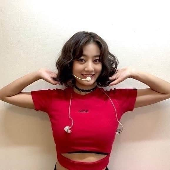 ジヒョさんのインスタグラム写真 - (ジヒョInstagram)「i decided to quit everything in my life to fully dedicate myself to bdz jihyo ❤️ her best look yup yup」8月3日 20時26分 - jypjihyo