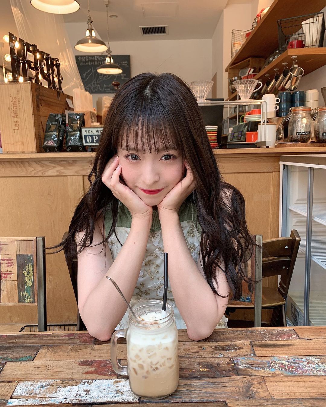 清水里香のグルメインスタ