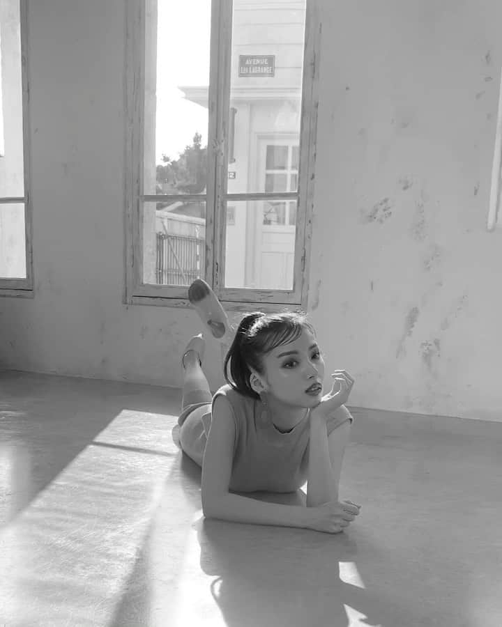 のインスタグラム：「またオフショット、、🥺🙏 なんせ写真がないのさ🥺😫 早くお知らせしたいな🤍」