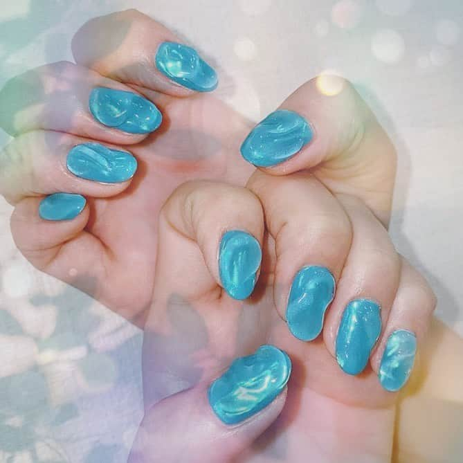 なかやまちえこさんのインスタグラム写真 - (なかやまちえこInstagram)「Blue 💫⠀ #nail #nails #nailart #ネイル #美甲 #ネイルアート  #japanesenailart #manucure #japanesenails #manicurist #gelnails #أظافر #네일아트 #미용 #vẽmóng #ngườiđẹp  #เพ้นท์เล็บ #искусствоногтя #artedeuñas #เพ้นท์เล็บเจล #ジェルネイルデザイン #ネイルデザイン #senikuku #nagelkunst #凸凹ネイル #silentsiren #ひなんちゅ⠀ 施術は @aby_sharenail にて。」8月3日 20時59分 - chiekonakayama