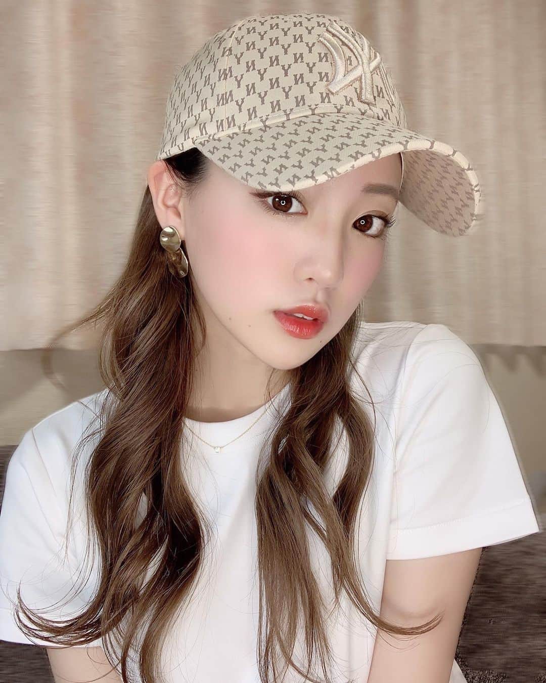 志田友美（ゆうみん）のインスタグラム：「かわいすぎるこの帽子🧢 ママも一目惚れしたみたいで同じの買ってました🤣🤙 @glance_tokyo ㅤㅤㅤㅤㅤㅤㅤㅤㅤㅤㅤㅤㅤ #glance #glancetokyo #cap #fashionstyle #casualstyle #japanesegirl #instafashion  #帽子 #キャップ女子 #キャップコーデ ㅤㅤㅤㅤㅤㅤㅤㅤㅤㅤㅤㅤㅤ」