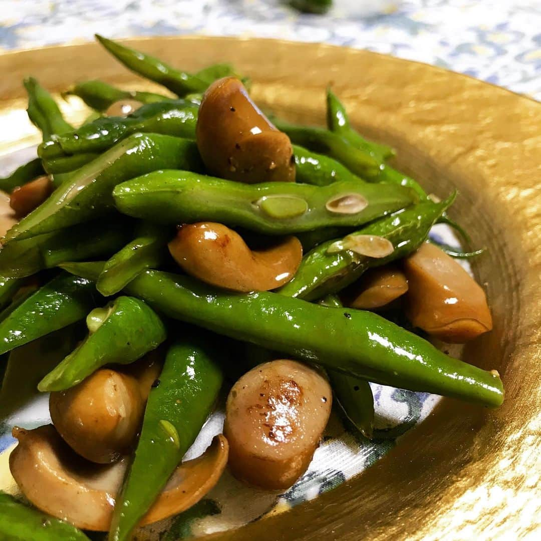 彩さんのインスタグラム写真 - (彩Instagram)「頂き物の野菜ばかり、喜びのゆうげ。 夏野菜っておいしいなぁー」8月3日 21時38分 - aya_the_little_black