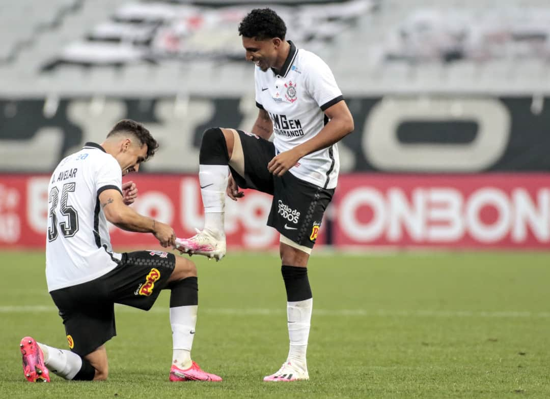 コリンチャンスさんのインスタグラム写真 - (コリンチャンスInstagram)「Deixou chutar, chutei! 💣💥⠀ O resultado... ⚽😎⠀ ⠀ 📸 Rodrigo Coca/Agência Corinthians⠀ ⠀ #VaiCorinthians」8月3日 22時02分 - corinthians