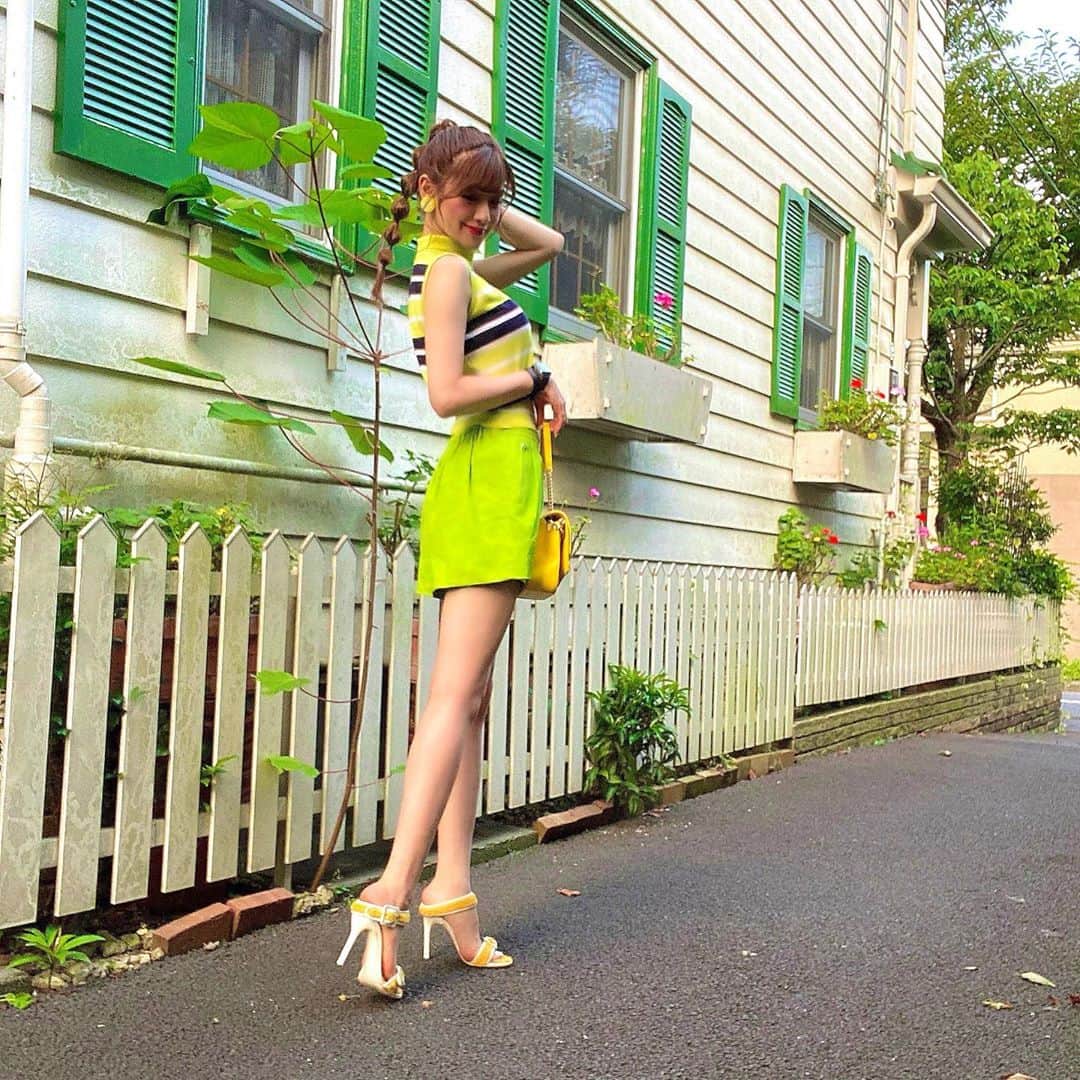 のインスタグラム：「#OOTD  梅雨明けて嬉しいですね🌞🍏🍋」