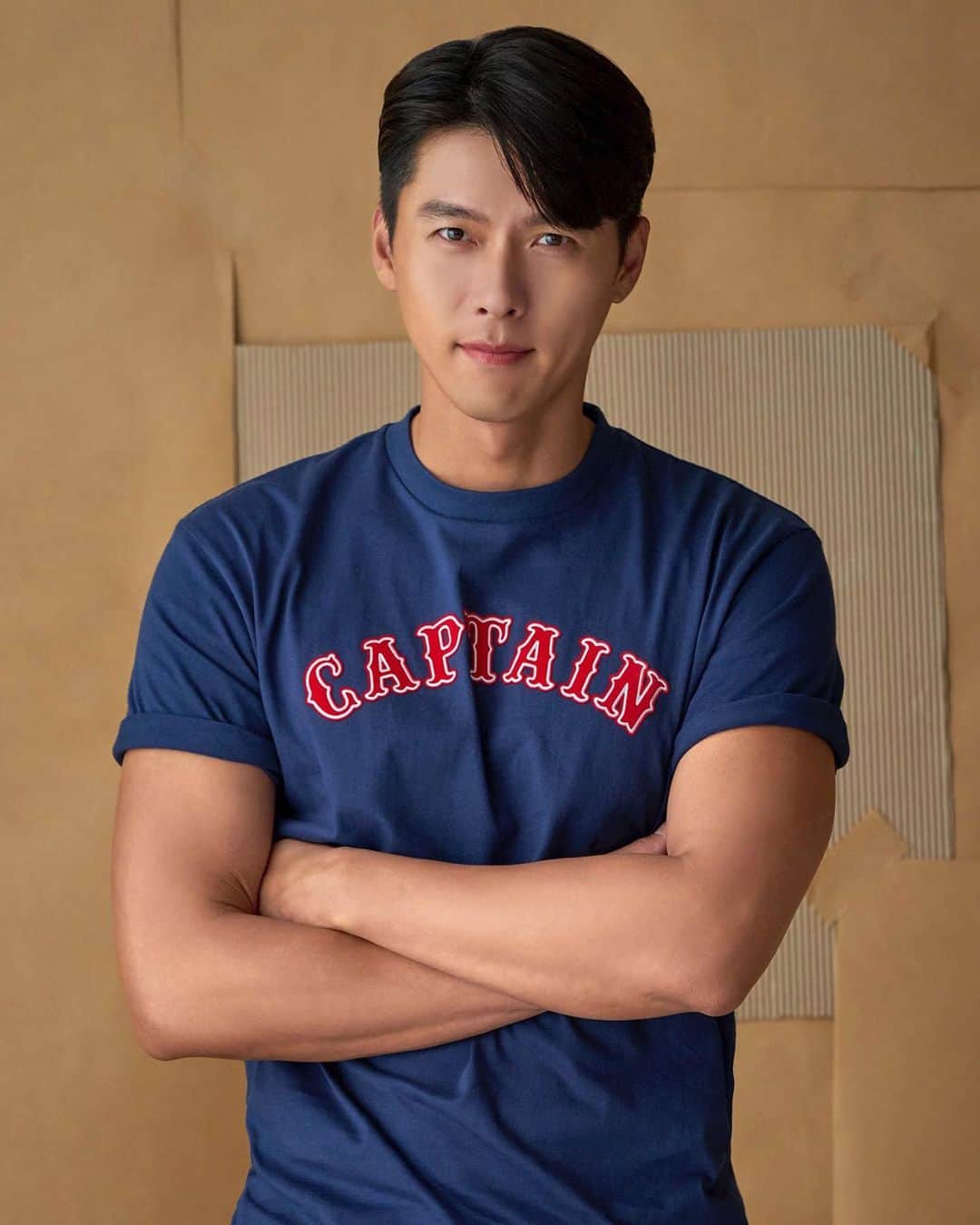 ヒョンビンさんのインスタグラム写真 - (ヒョンビンInstagram)「Hyun Bin for BENCH/ (@benchtm) —— #hyunbin #현빈 #ヒョンビン #玄彬 #HyunBinForBENCH #BENCHEveryday」8月3日 22時34分 - withhyunbin