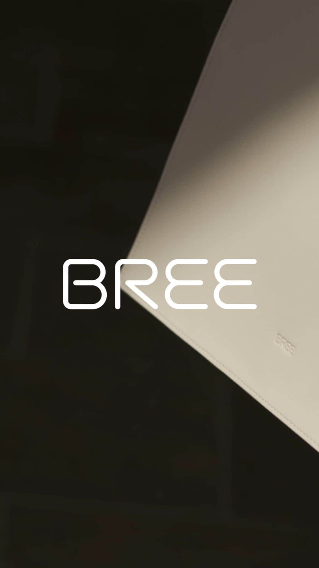 ブリーのインスタグラム：「,BREE speaks a clear and precise design language that is accompanied by high functionality and quality. Craftsmanship and the love to details have been in our DNA for 50 years‘ - Kinga Nemeth, Head of Design.  Video by @fabianlueck」