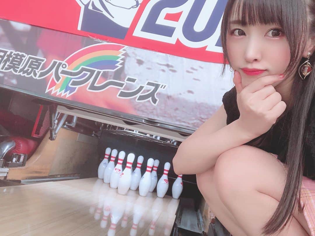 のインスタグラム：「おやくま🐻 . .  本日なんと！💓 アイドルVR専門「 #ファンタスティカ 」運営のグループメーカー「V-sports」さんで撮影してきました！！！！！ ドキドキ楽しい撮影だったので、早くみんなに見てほしいなぁ〜🥰 秋頃のリリース予定なのでまたお知らせしますʕ•ᴥ•ʔ . . #おやすみ #goodnight #🌙 #おやくま #ボウリング #bowling #볼링 #🎳 #日々の出会いに感謝 #バクステ外神田一丁目 #熊本美和 #miwakumamoto  #アイドル #idol #일본 #아이돌 #アイドルボウラー #Pリーガー #プロボウラーになりたい #japanesegirl #followme #kawaii #makeup #beauty #黒髪 #VR #撮影 #相模原パークレーンズ #すきぴ」