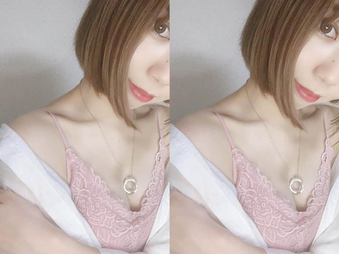 桑名利瑠のインスタグラム：「. . . 夏は、キャミにシャツ羽織るのがスキ。 下はデニム履いてたよ👖 . . . #fashion #outfit #outfitoftheday #makeup #make #code #followforfollowback #followｍe #selfie #selca #japan #photooftheday #l4l #ショートボブ #pink #プチプラ #murua #gu #ハイトーン #ピンクベージュ #鎖骨 #美容 #아이돌 #패션 #오사카 #도쿄 #instafashion #instagood #instalike #instapic」
