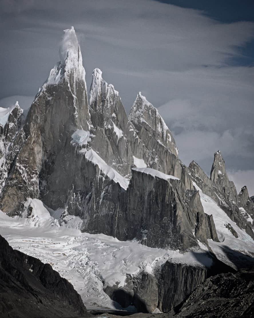 ジミー・チンさんのインスタグラム写真 - (ジミー・チンInstagram)「The Triumvirate : Cerro Torre  Torre Egger  Cerro Standhardt #alpinedreams @thenorthface」8月4日 0時24分 - jimmychin