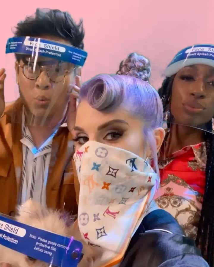 ケリー・オズボーンのインスタグラム：「Talk about a dream team!!! I can’t wait for you guys to see what me @lalamilan and @mrdanielnguyen have in store for you!!!! I hope you guys have a wonderful start to your week. Stay safe everyone!! I love you all 💜」