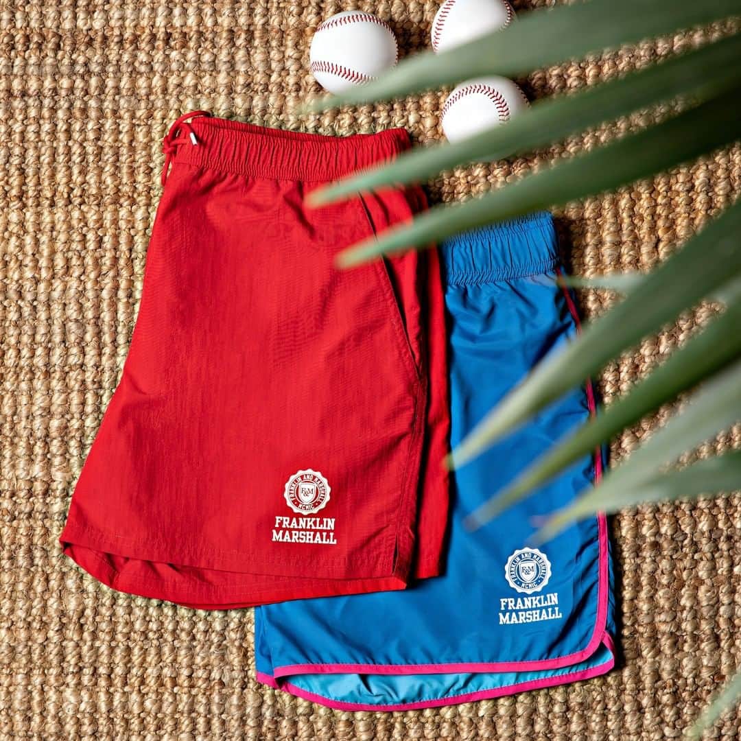 フランクリン&マーシャルのインスタグラム：「FRANKLIN & MARSHALL  SS2020 COLLECTION  Embrace summer   #franklinandmarshall #newcollection #ss20 #bermuda #swimwear」