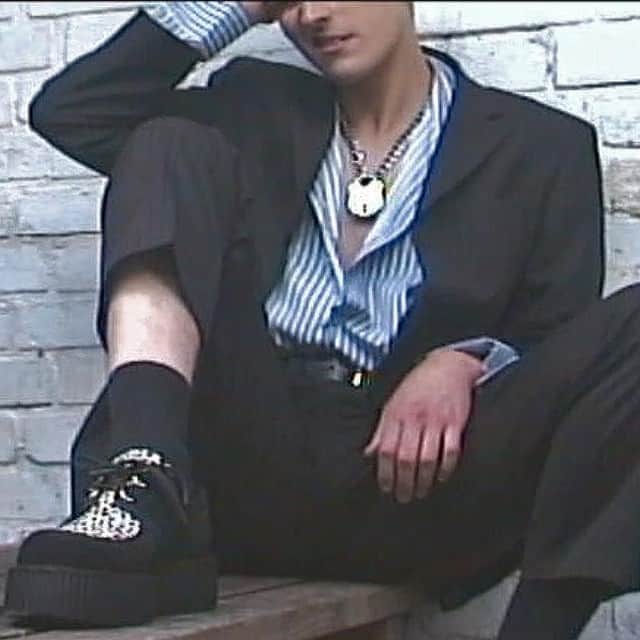 アンダーグラウンドのインスタグラム：「Joe wears the Original Wulfrun Creeper- this version on a double sole with classic leopard print apron.⁠ Wulfrun classics have been restocked in all sizes. ⁠ ⁠ Live from the @victoriadalston one of the live music venues that welcomes your loving support. We have just photoshot at the venue to give what support we can to this important part of the music industry. ⁠Support the local business.⁠ ⁠ ⁠ ⁠ ⁠ ⁠ ⁠ #UndergroundEngland #UndergroundShoes #to UndergroundCreeper #WulfrunCreeper #Creepers #Underground #Wulfrun #OriginalCreeper #algender」