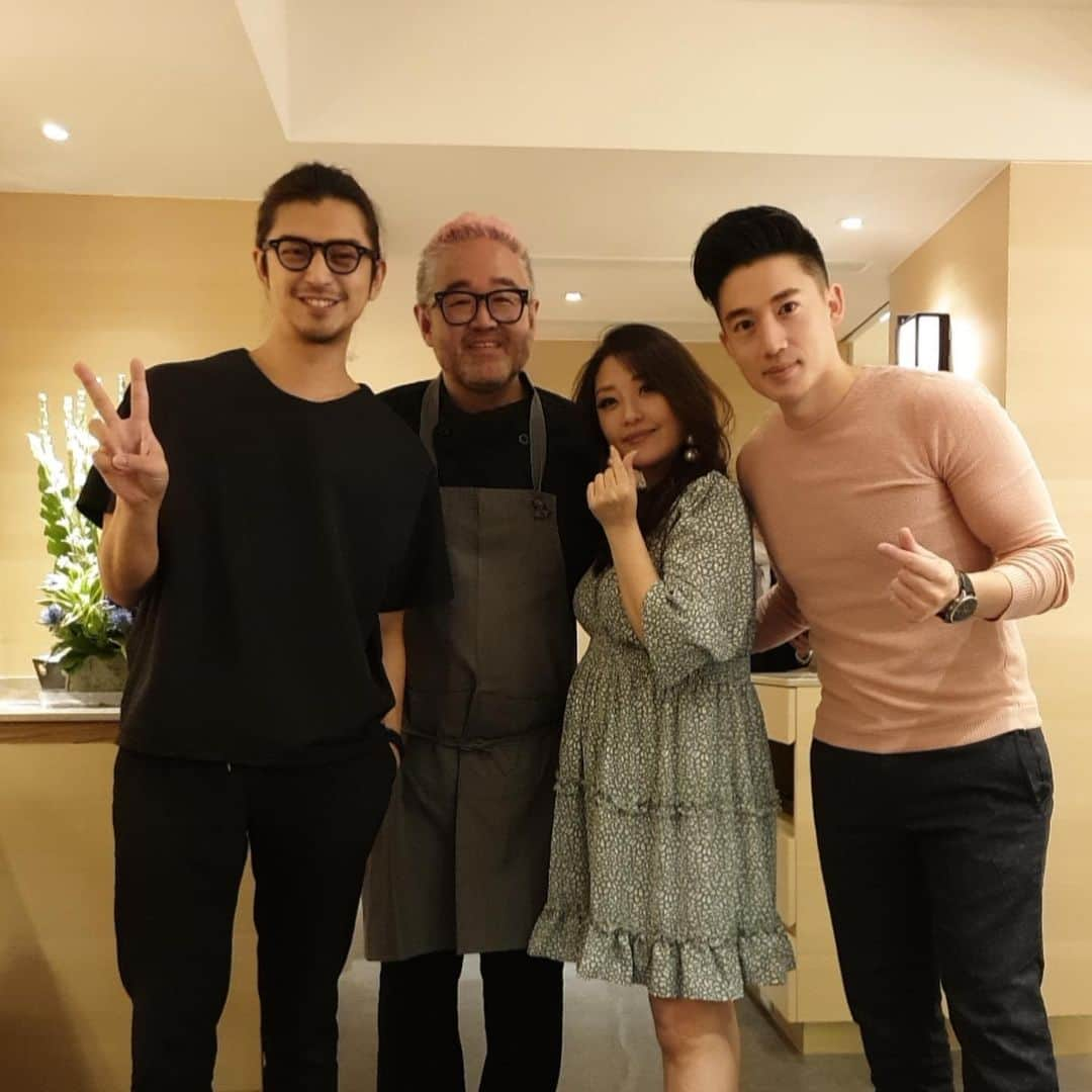 チェン・ボーリンさんのインスタグラム写真 - (チェン・ボーリンInstagram)「The best Omakase French Japanese fusion in town !!!  Reunion with @xtheresax ! Thank you Chef Hiroki !!!  🍣🍶」8月4日 0時57分 - chenbolin