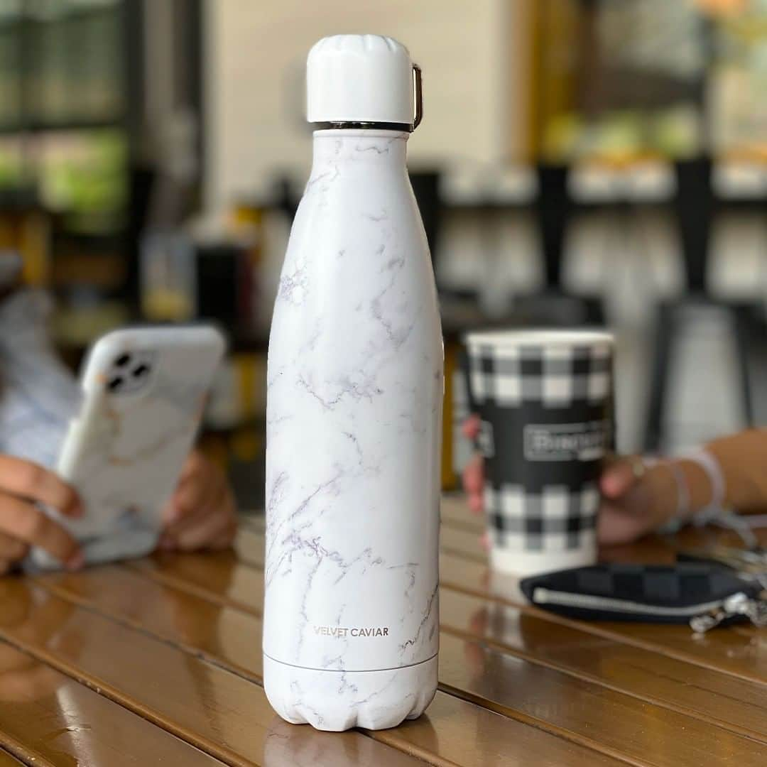 VELVETCAVIARさんのインスタグラム写真 - (VELVETCAVIARInstagram)「Kick off the week right! How do you prefer your coffee, hot or cold? (our new waterbottles got you covered eitherway!) #velvetcaviar」8月4日 1時01分 - velvetcaviar