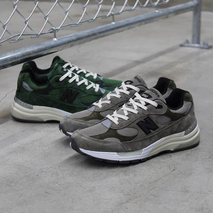 Sneaker Newsさんのインスタグラム写真 - (Sneaker NewsInstagram)「After selling out instantly the last two weeks of July, the Jjjjound x New Balance 992 will now release globally on August 7th at select retailers globally. For full details, hit the link in our bio.」8月4日 1時15分 - sneakernews