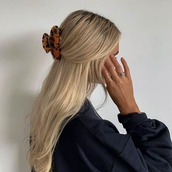 ブルーライフのインスタグラム：「refreshed and ready for Monday 💙 #shopplanetblue」