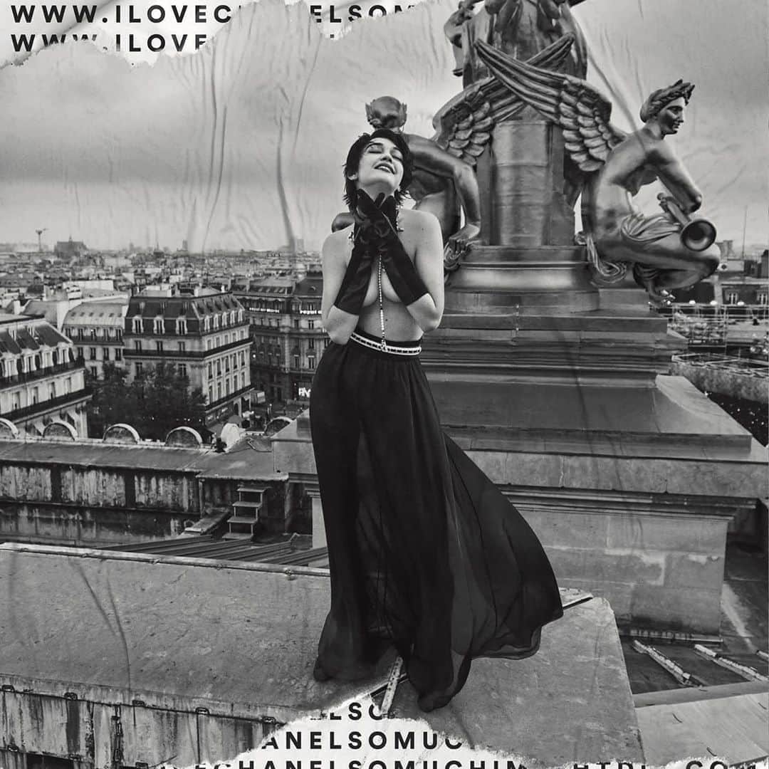ジジ・ハディッドさんのインスタグラム写真 - (ジジ・ハディッドInstagram)「Parisian Rooftop. December ‘19 @chaossixtynine Chanel Issue. @cassblackbird 🎬」8月4日 1時25分 - gigihadid