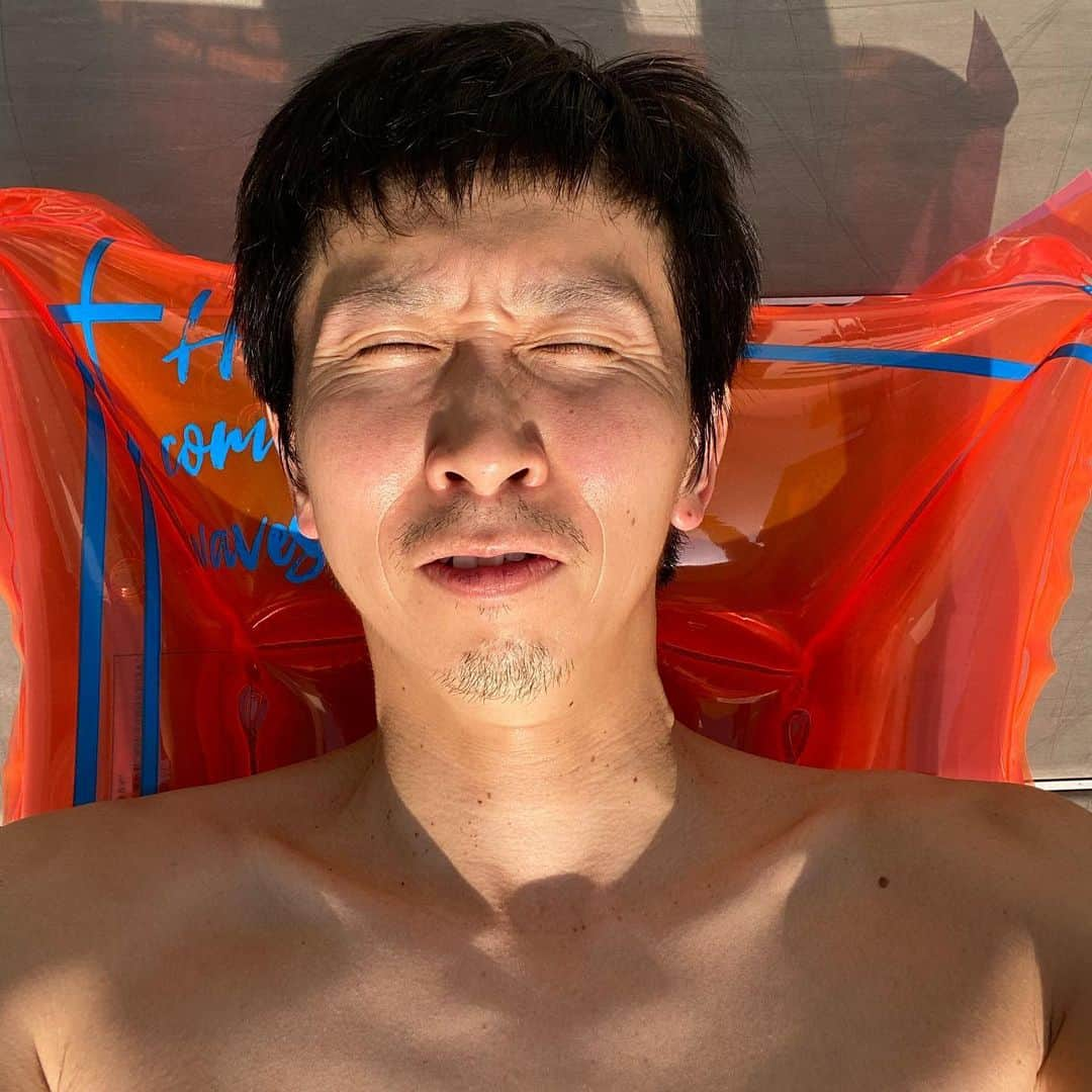 山根良顕さんのインスタグラム写真 - (山根良顕Instagram)「日焼けしよう🌞」8月4日 12時43分 - ungirls_yamane