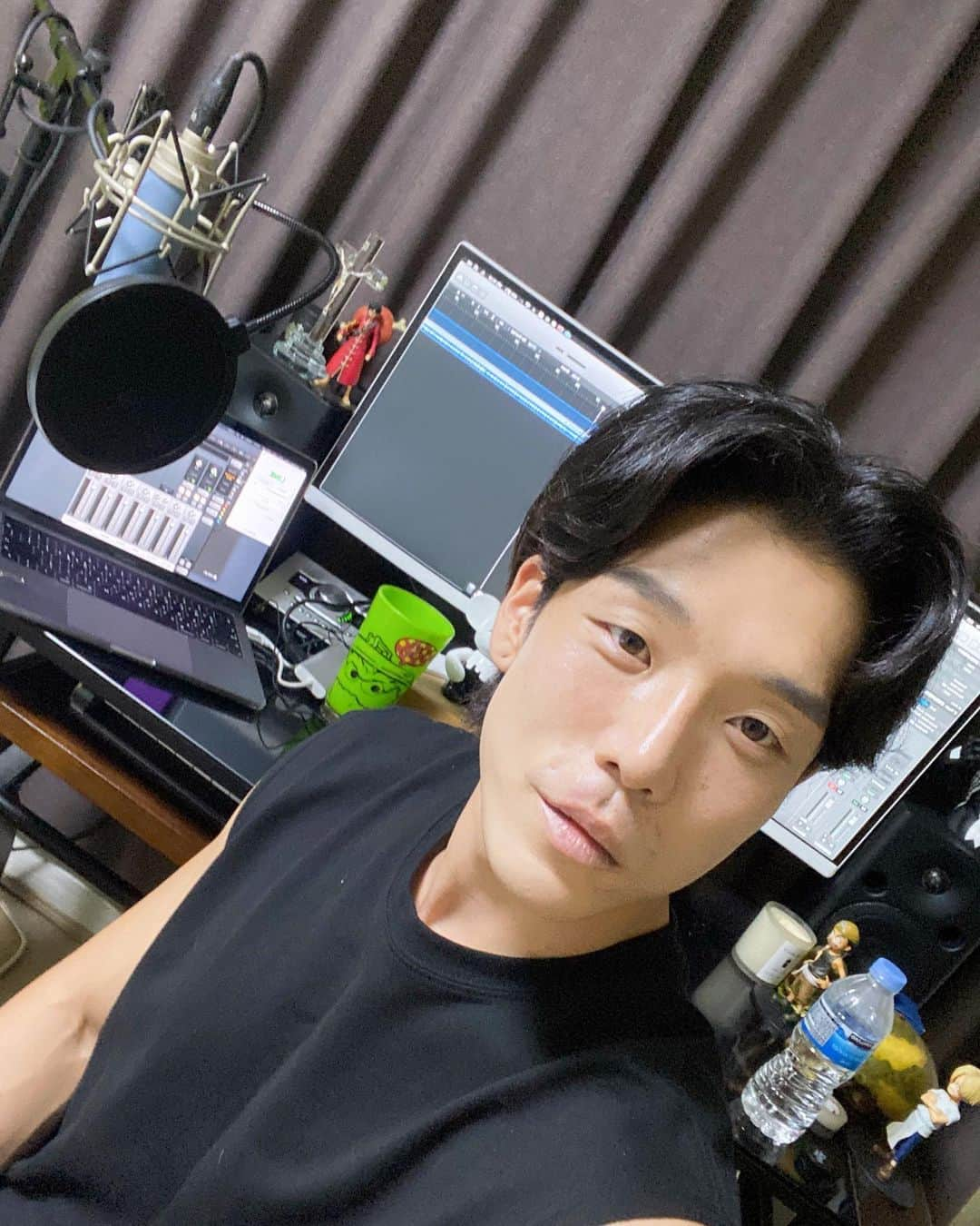 チャンミンさんのインスタグラム写真 - (チャンミンInstagram)「본업 인더 하우스 🎼」8月4日 11時30分 - p.f.changmin