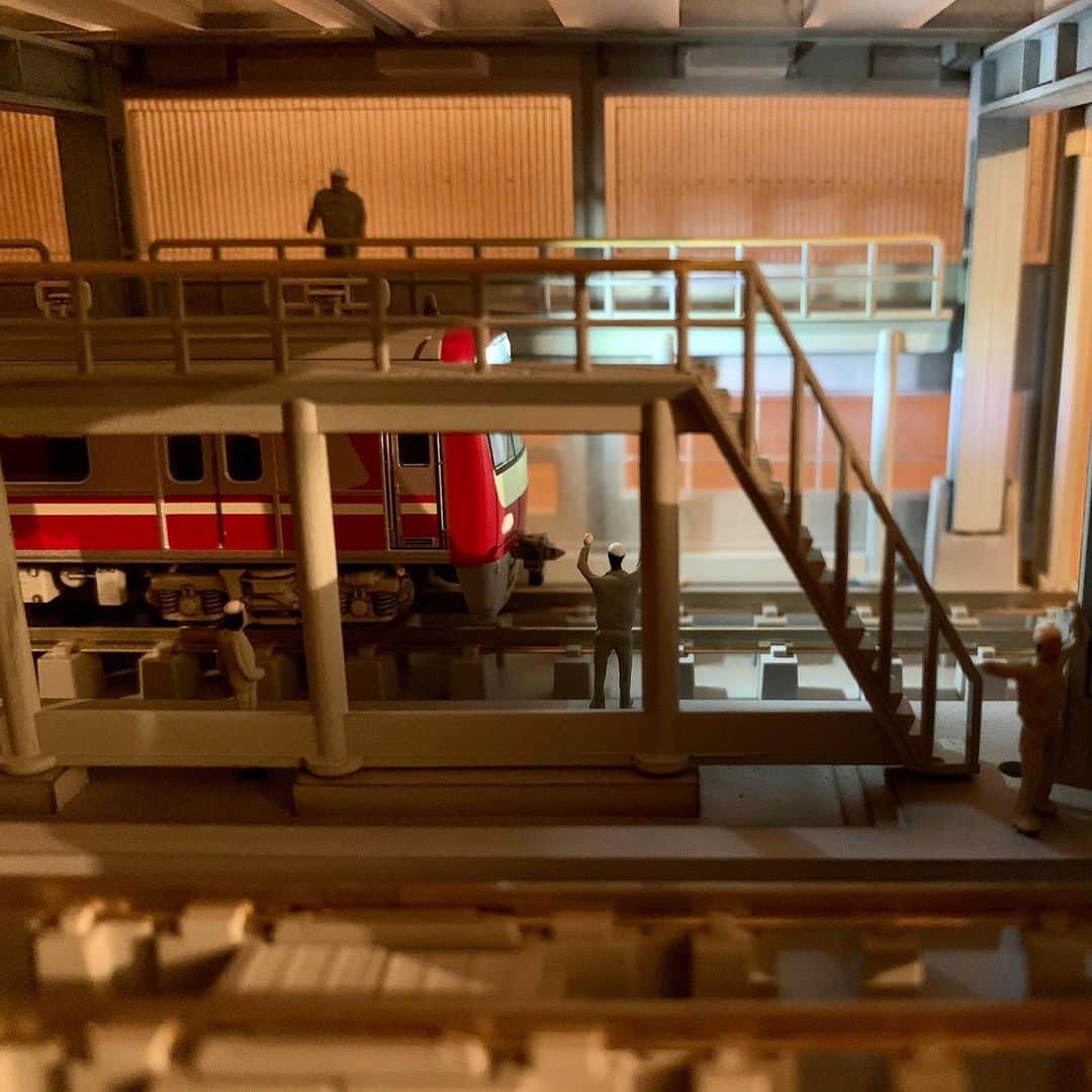 椿隆之さんのインスタグラム写真 - (椿隆之Instagram)「これが　#ジオラマの世界  か！　  作、写: 弟  #ジオラマ  #ジオラマ模型  #模型鉄  #電車  #train」8月4日 11時40分 - kibatsu3