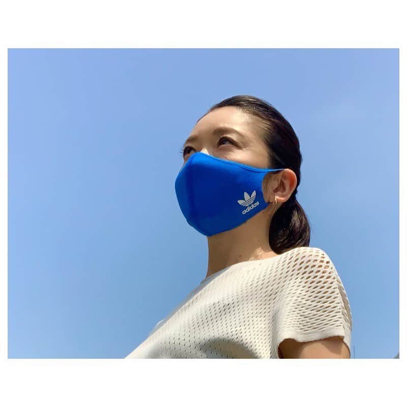 市橋有里のインスタグラム：「快適な日々の生活の中に。 ・ @adidastokyo #CREATEDWITHADIDAS #facecover #快適 #洗える #繰り返し使える #自分のためにもチームのためにも」