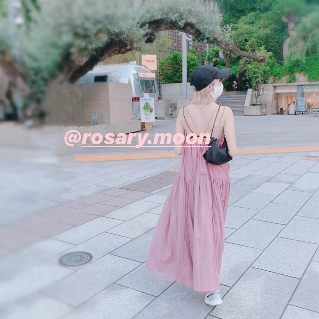 吉田菫さんのインスタグラム写真 - (吉田菫Instagram)「. 最高な気温☺️🌺🍑 ２枚目はネイル可愛いでしょー♡の写真💕 のりちゃんネイル💅@marvelous_ebisu」8月4日 11時58分 - sumiredooon1228