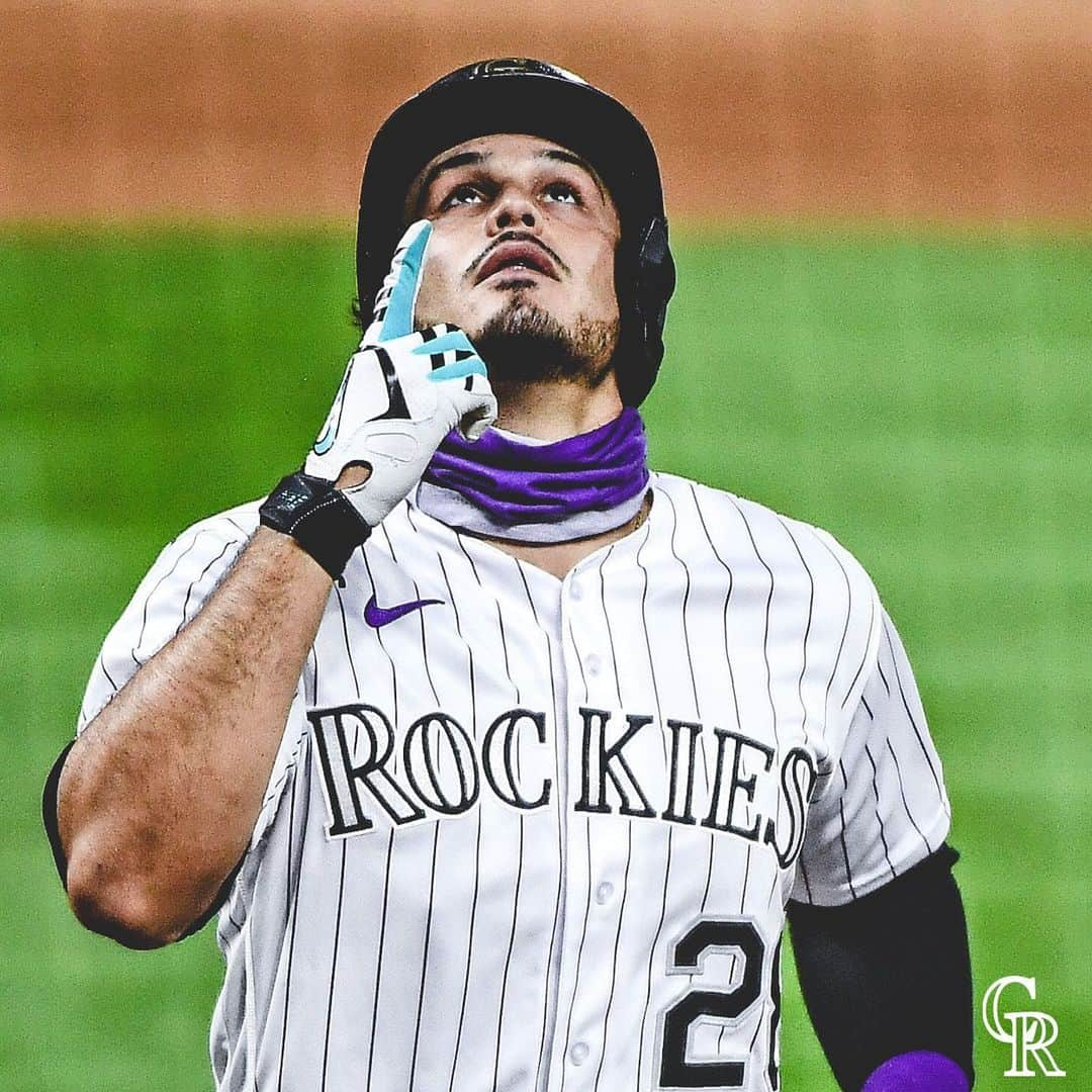 コロラド・ロッキーズさんのインスタグラム写真 - (コロラド・ロッキーズInstagram)「Still waiting for this baseball to land 😏」8月4日 12時14分 - rockies