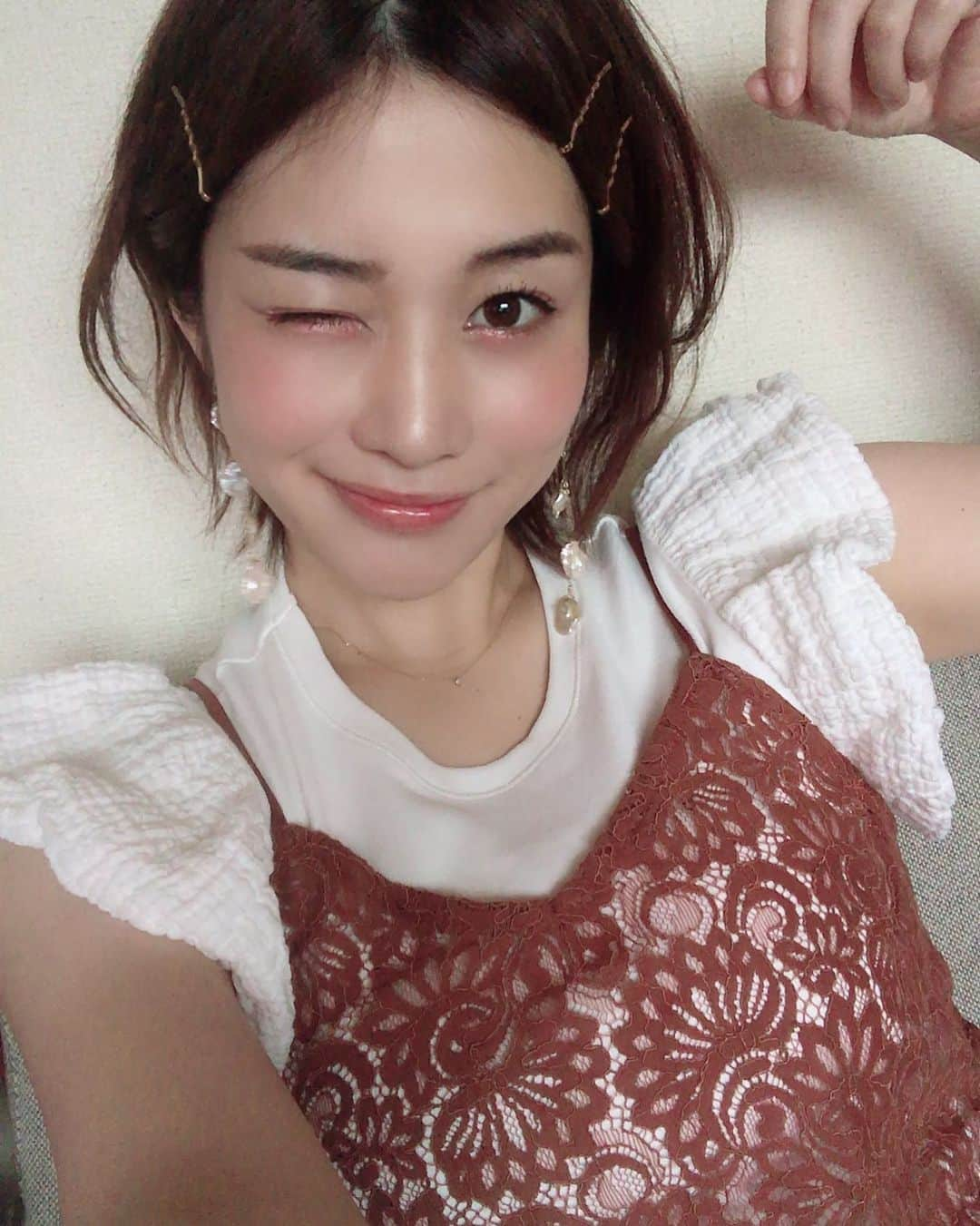 橘花凛さんのインスタグラム写真 - (橘花凛Instagram)「‪髪巻いてオデコピンしました✨‬ ‪暑いのでみんなも暑さ、健康共に気をつけてね。‬」8月4日 12時26分 - rintakahashi0809