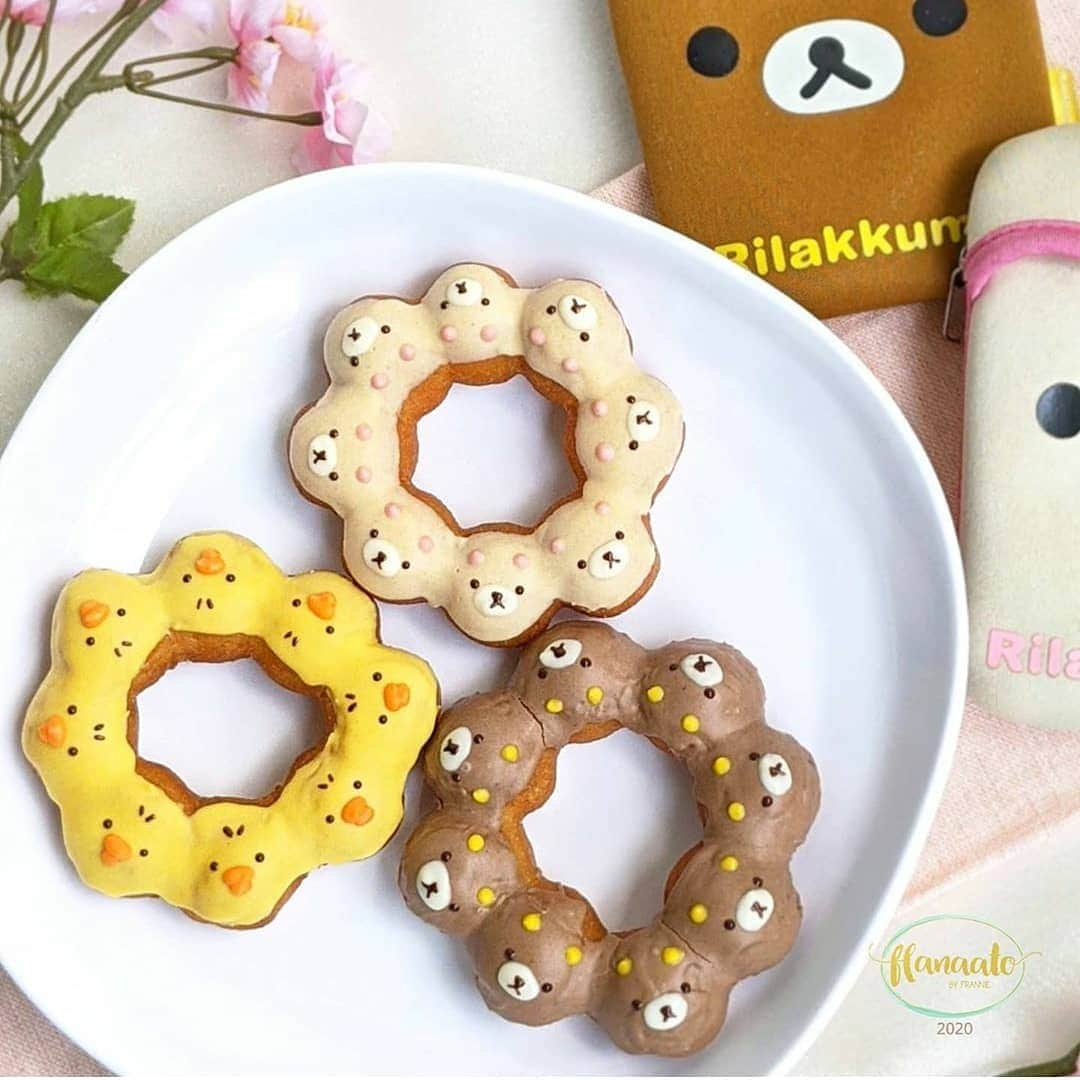 Rilakkuma US（リラックマ）さんのインスタグラム写真 - (Rilakkuma US（リラックマ）Instagram)「These Rilakkuma mochi donuts made by @flanaato are the perfect treat after a long day! Tag a friend who'd like to try to recreate these! . . . rilakkumaus #Rilakkuma #sanx #kawaii #baking #cutefood #sweets #リラックマ #サンエックス」8月4日 3時39分 - rilakkumaus