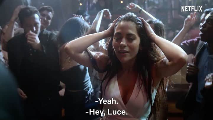 インバー・ラヴィのインスタグラム：「🍎🐍 @lucifernetflix」