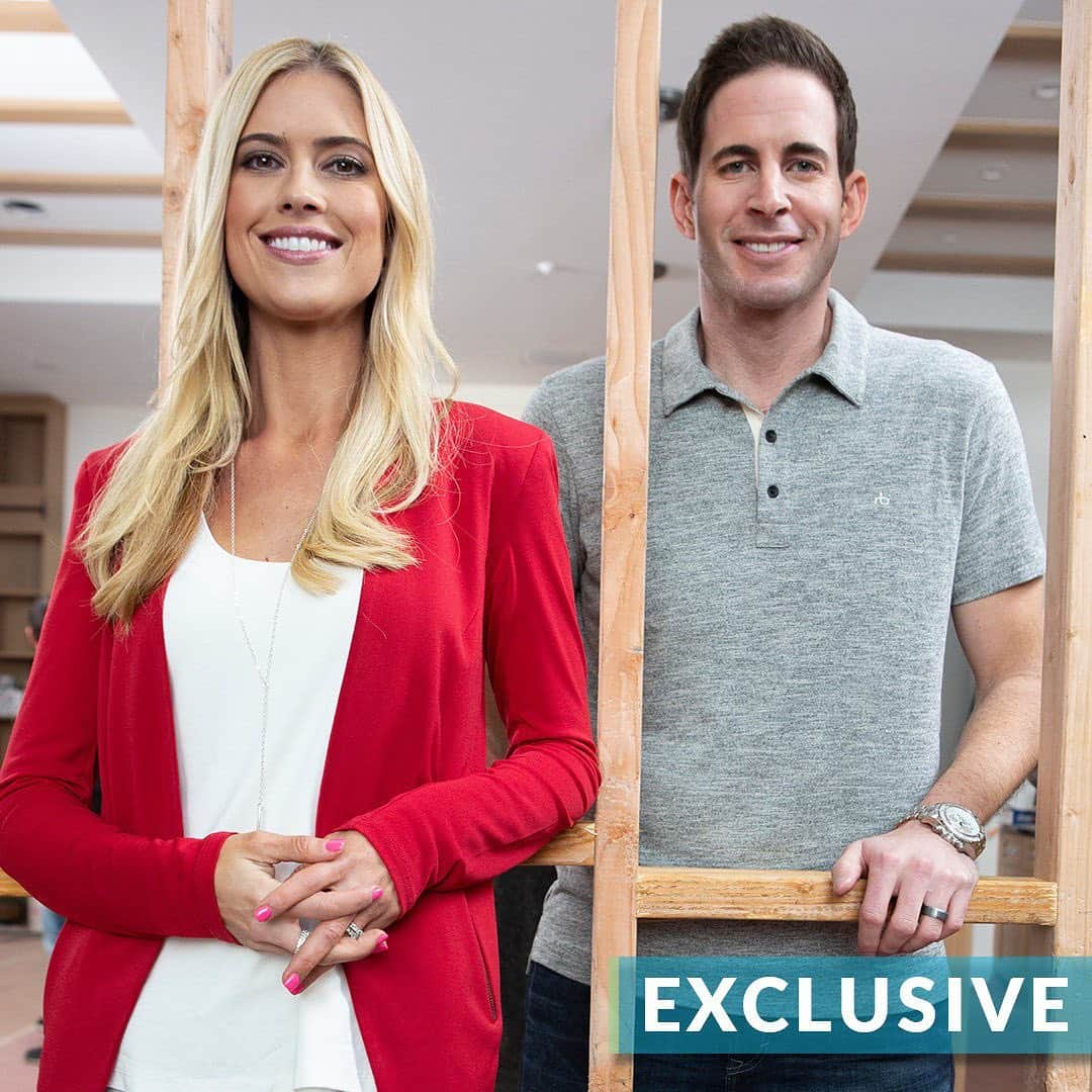 E! Onlineさんのインスタグラム写真 - (E! OnlineInstagram)「After news of #FlipOrFlop star, Tarek El Moussa's engagement broke, some fans may be wondering where he and his ex-wife Christina Anstead stand.  Link in bio for everything Christina had to say about Tarek's engagement to Heather Rae Young. (📷:Getty Images)」8月4日 4時16分 - enews