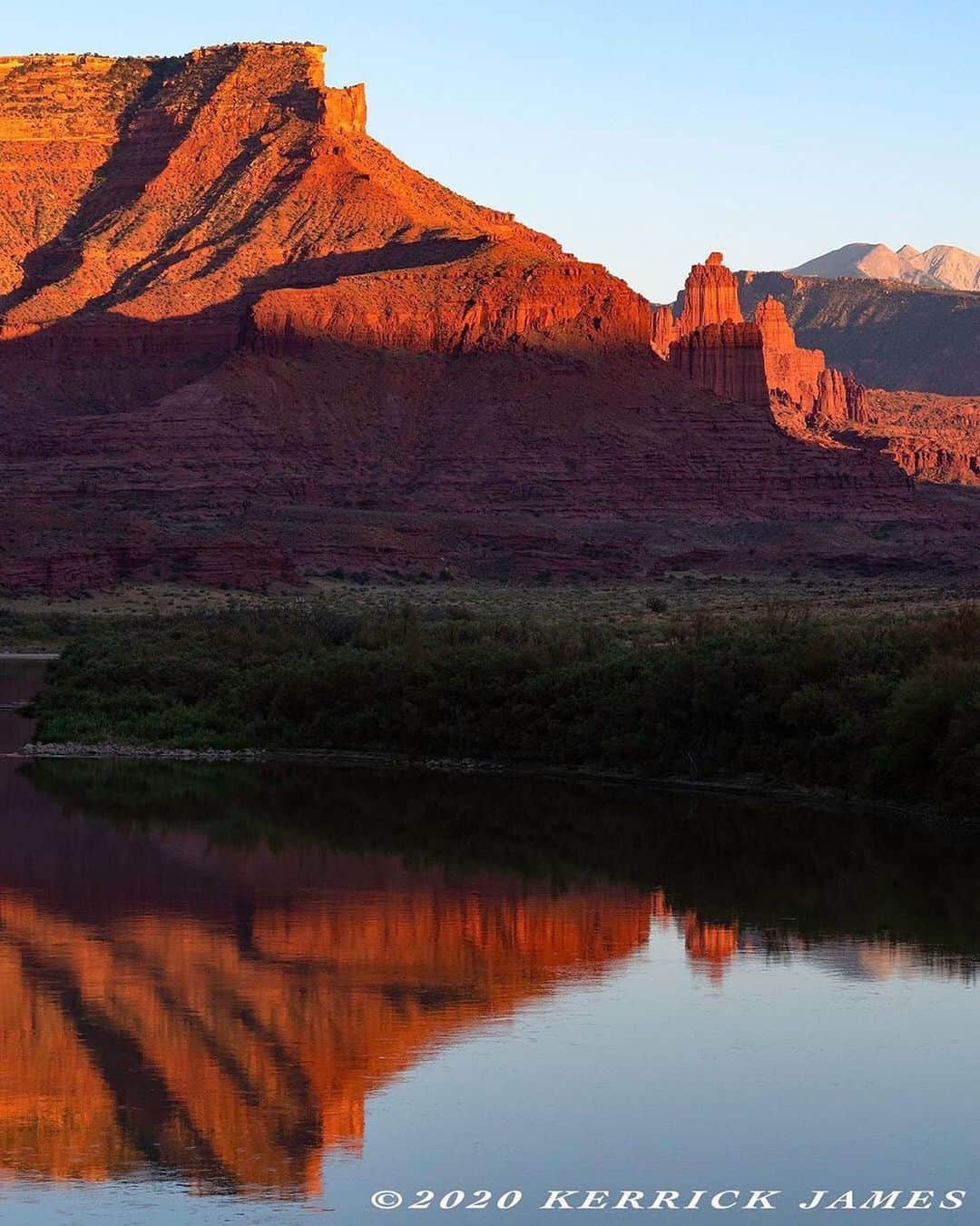 Ricoh Imagingのインスタグラム：「Posted @withregram • @kerrickjames5 This is late light on Fisher Towers, reflected in the Colorado River north of Moab, Utah. Shot with the Ricoh Pentax K-1 MKII and new 70-210mm F4 lens. #ricohusa #ricohimagingusa #pentaxiansunite」
