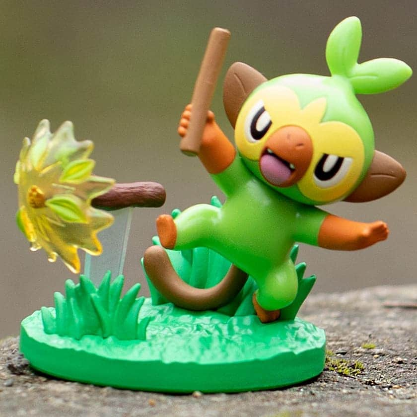 Pokémonさんのインスタグラム写真 - (PokémonInstagram)「Grookey will keep your shelves safe with its Branch Poke attack! 🍃  Put your favorite starter Pokémon from Galar on display with this new Gallery Figure!   Tap the link in our bio to head to the #PokemonCenter, US Trainers.」8月4日 6時14分 - pokemon