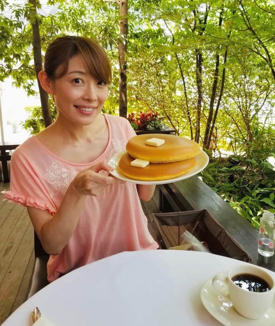 松山まなかさんのインスタグラム写真 - (松山まなかInstagram)「#パンケーキ　#pancake #青山　#ウェスト　#sweet #スィーツ女子　#筋肉女子　#マラソン女子」8月4日 12時49分 - manakamatsuyama