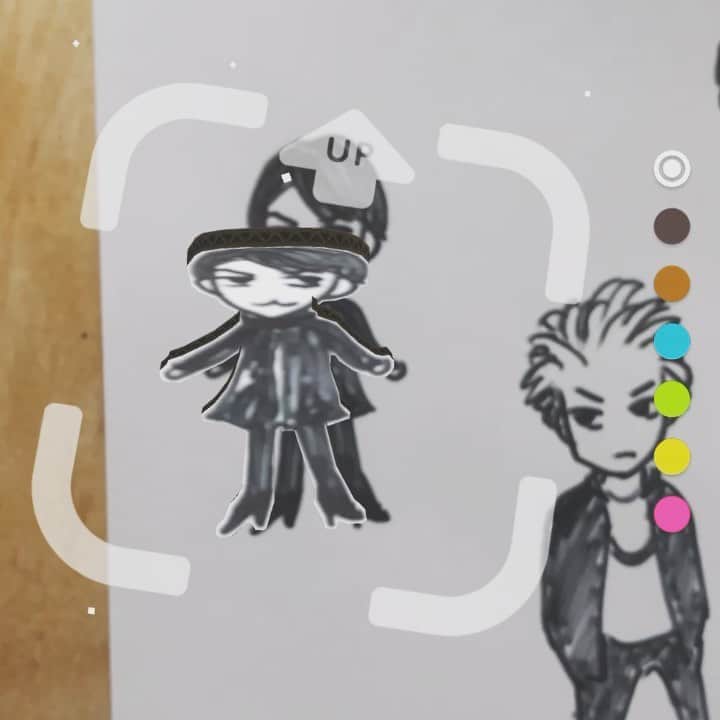 ひうらさとるのインスタグラム：「面白いなー、らくがきAR🤣 #らくがきAR #RakugakiAR  #またこの3人」