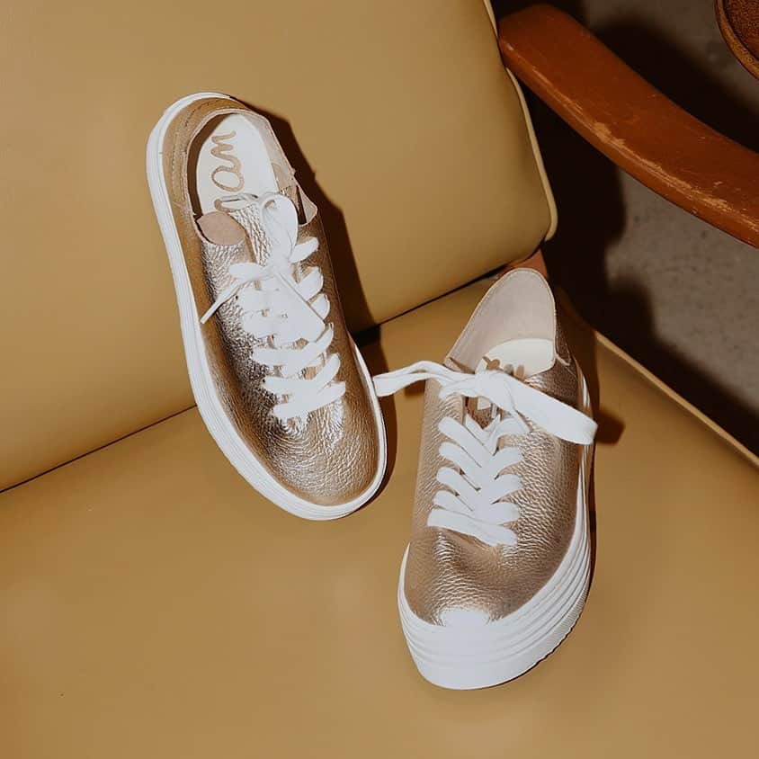サムエデルマンのインスタグラム：「THE PIPPY Platform sneaker. Now available at Samedelman.com  #SamEdelman #FORCESOFNATURE #PreFall2020」