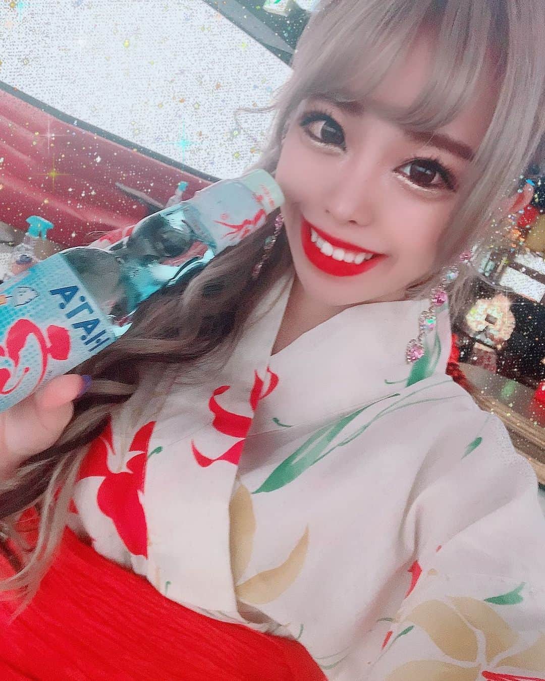 あんじゅのインスタグラム：「♡ ． 七五三イベント|ω･)💓？ . . お祭りは今日でラストです😢 着崩れてない姿で写真を撮れるのは1部がオススメ！ゆっくり縁日を楽しみたいなら3部がオススメ！ってことで通しプランがオススメです|ω･)💓💓💓 ． ．  #Burlesque #バーレスク #バーレスク東京 #大阪 #バーレスク大阪 #北新地 #ミナミ #キャバクラ #ホスト #歌舞伎町 #ダンサー #Japanesegirl #自発ください  #ロリ顔 #グラビア  #ガンメッシュ #ギャル #加工厨 #量産型 #太もも #むちむち #低身長女子 #撮影会 #雰囲気好きな人いいね #自撮り界隈  #1mmでもいいなと思ったらいいね #被写体  #浴衣 #浴衣ヘアアレンジ #ヘアアレンジ」