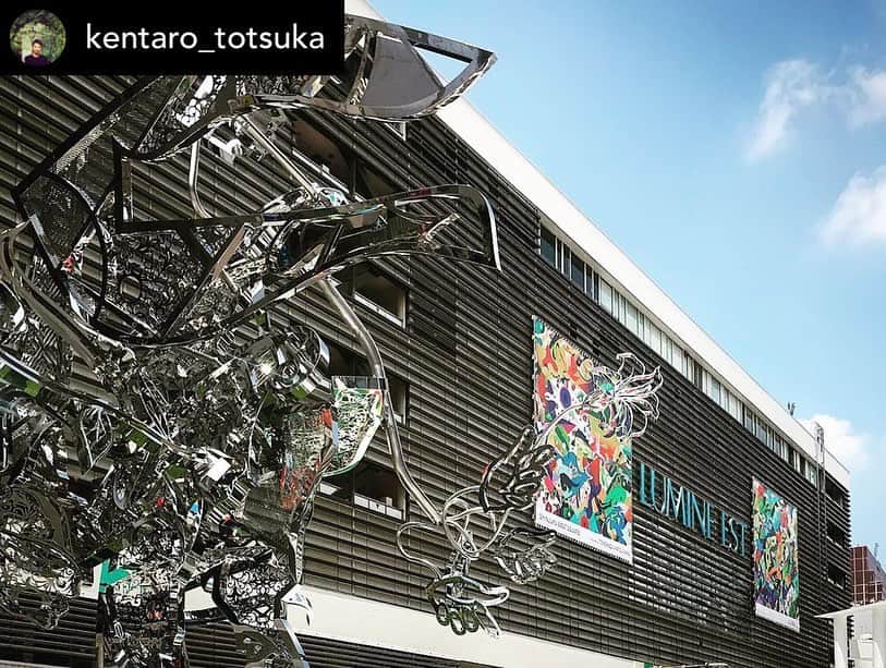 松山智一さんのインスタグラム写真 - (松山智一Instagram)「#Repost @kentaro_totsuka Adding more @tomokazumatsuyama artworks at Shinjuku Station.  新宿駅東口駅前に松山智一さんの巨大ウォールアートも加わりました。  #art #tokyo #shinjuku #publicart #新宿 #新宿駅東口 #ルミネエスト #lmap #luminemeetsart」8月4日 9時02分 - tomokazumatsuyama