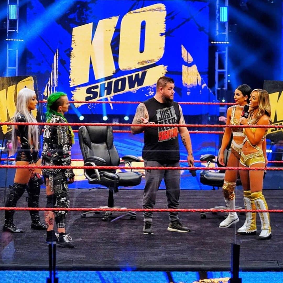 WWEさんのインスタグラム写真 - (WWEInstagram)「#RiottSquad reunion?! @yaonlylivvonce & @rubyriottwwe defeat #TheIIconics in tag team action! #WWERAW」8月4日 9時52分 - wwe