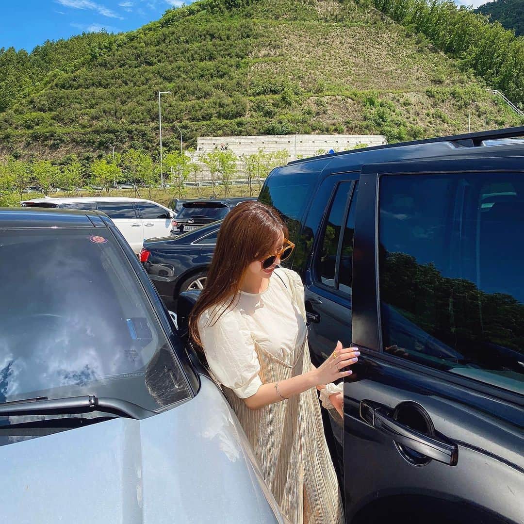Son Ju Heeさんのインスタグラム写真 - (Son Ju HeeInstagram)「30년째 휴게소 내 최애 간식 핫바를 기다리는 자세🧡 - - #리샵 #꼬맹이때부터휴게소사랑」8月4日 10時00分 - juhee__ss