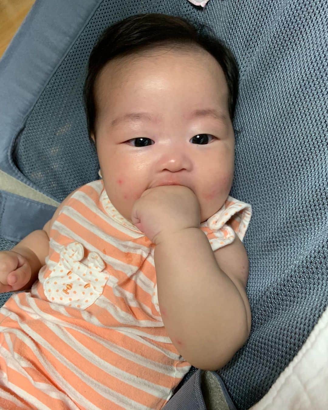 イ・ユンジのインスタグラム：「#주먹고기#조식메뉴#한입만」