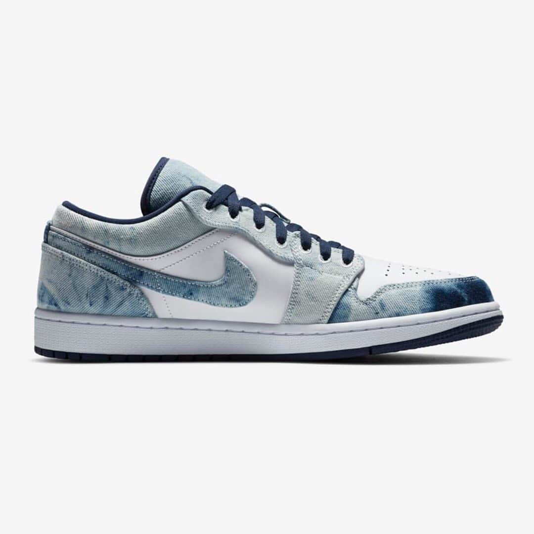 HYPEBEASTさんのインスタグラム写真 - (HYPEBEASTInstagram)「@hypebeastkicks: The Air Jordan 1 has been given a cloudy “Washed Denim” makeover. It takes on a denim upper that’s been treated in a light wash with faded notes of indigo, while a clean white @jumpman23 logo has been etched onto the top of the shoe’s tongue, complemented by bold hits of navy. They'll likely see a global release soon so stay tuned.⁠⠀⁠⠀ Photo: Nike」8月4日 10時51分 - hypebeast