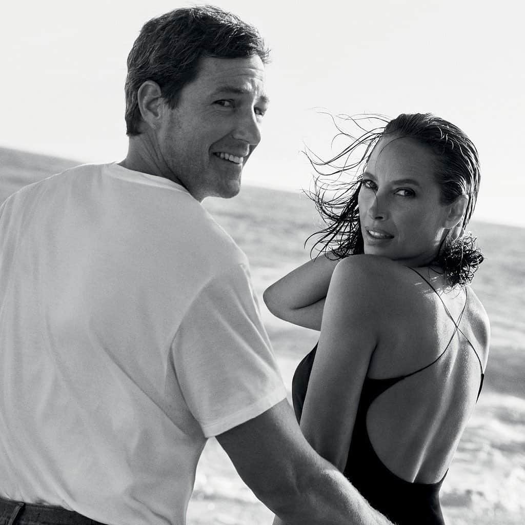 Calvin Kleinさんのインスタグラム写真 - (Calvin KleinInstagram)「The timeless fragrance.  @cturlington and Edward Burns for #CKETERNITY. By @lachlanbailey and @carissajg.   #CKFRAGRANCES」8月4日 22時03分 - calvinklein