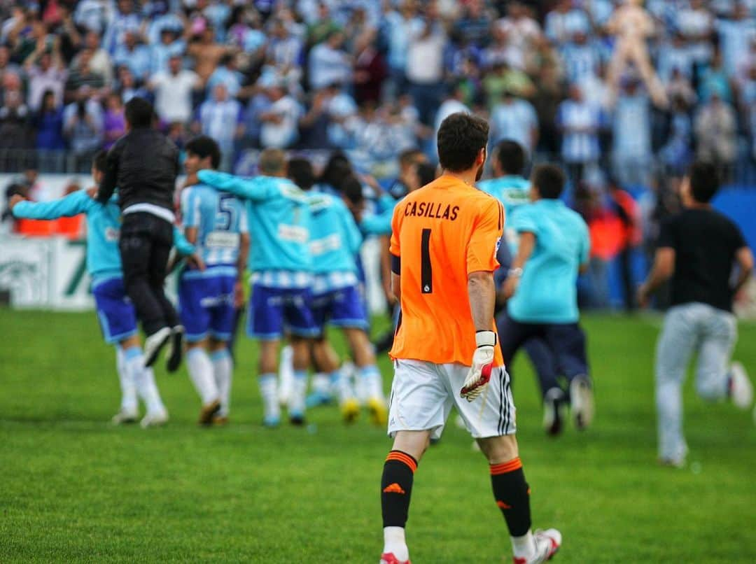 マラガCFさんのインスタグラム写真 - (マラガCFInstagram)「‪Hoy dice adiós una auténtica LEYENDA 💙‬ . ‪Te hemos sufrido como rival tanto como disfrutado en la @sefutbol. 🇪🇸 . ‪Muchas gracias por todo, genio. ¡Suerte en tus futuros proyectos! . ‪#Grac1as @ikercasillas ‬」8月4日 20時43分 - malagacf