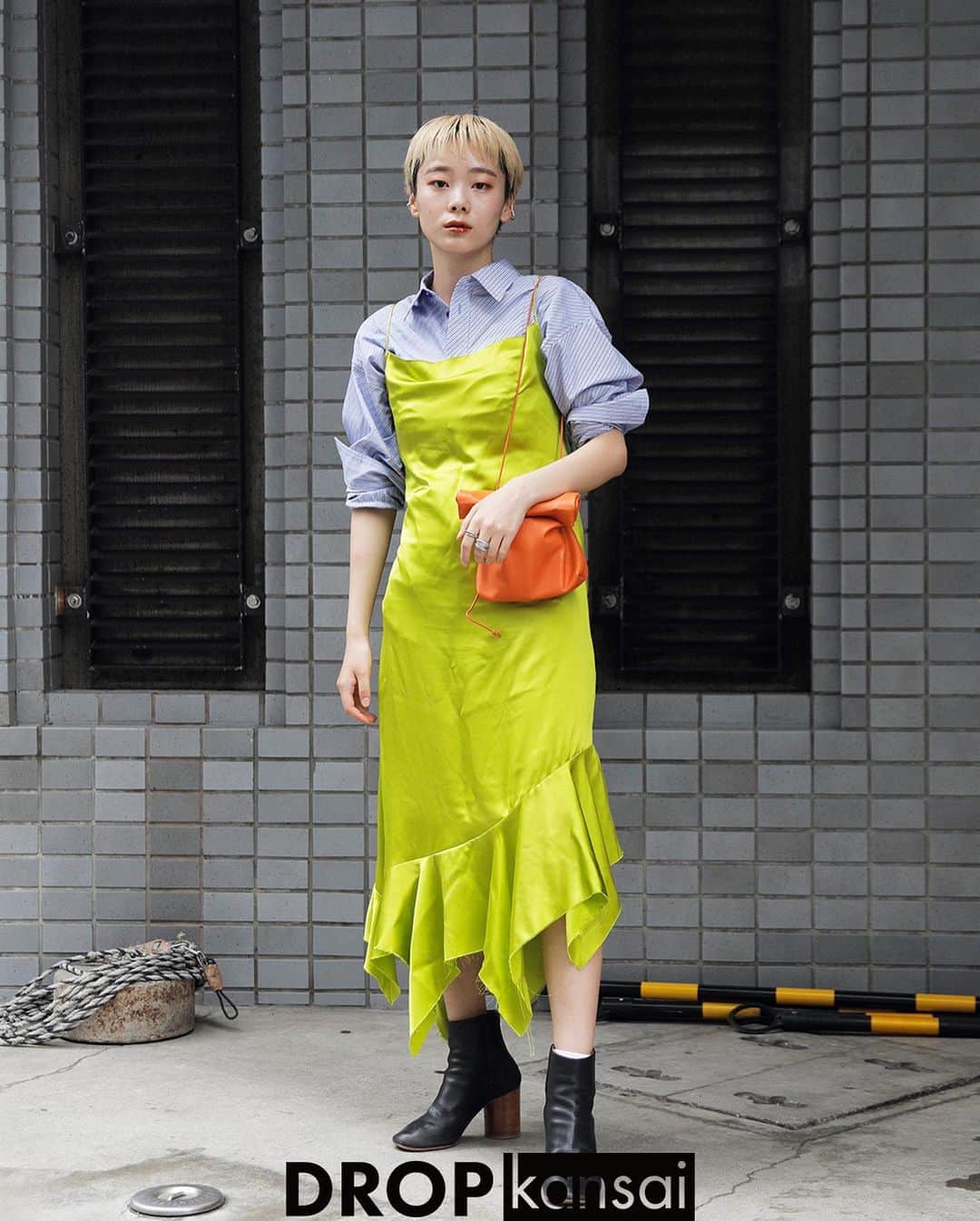 Droptokyoさんのインスタグラム写真 - (DroptokyoInstagram)「KANSAI STREET STYLES @drop_kansai  #streetstyle#droptokyo#kansai#osaka#japan#streetscene#streetfashion#streetwear#streetculture#fashion#関西#大阪#ストリートファッション#fashion#コーディネート#tokyofashion#japanfashion Photography: @fumiyahitomi」8月4日 21時00分 - drop_tokyo