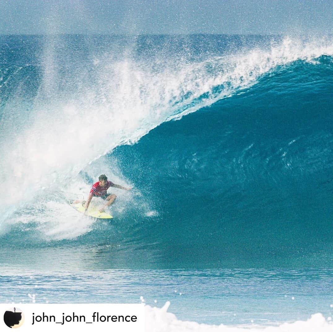 オリンピックチャンネルさんのインスタグラム写真 - (オリンピックチャンネルInstagram)「Two-time surfing world champion John John Florence reflects back on the competition that earned him his qualification for the first ever U.S.A. Olympic Surf Team.   "One year out from the Olympics. Hoping we’re all in Tokyo this time next year. It was quite a journey to qualify..."   @john_john_florence @usasurfing」8月4日 21時02分 - olympicchannel_x