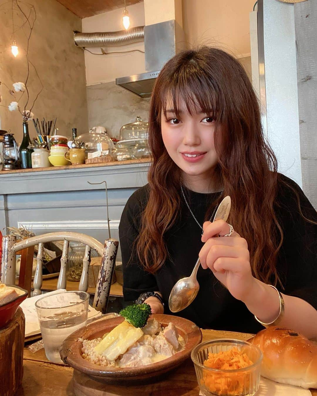 藤堂なえみさんのインスタグラム写真 - (藤堂なえみInstagram)「とても美味しかったぁ😩💖 ・ 結構並んだ！！👫🏿👭🏿👬🏿 ・ ・ branch🥙🍴 📍東京都目黒区祐天寺2-15-8 🕑平日 10:00〜17:00  土日祝日　11:00〜17 :00 （不定休） 🚃祐天寺駅　徒歩2分 ・ ・ ・  ・ #カフェ #カフェ巡り #東京カフェ #祐天寺カフェ #祐天寺ランチ #祐天寺グルメ #カフェランチ #cafe #オシャレカフェ #お洒落  #今日のおすすめ #카페스타그램  #카페추천 #카페스타그램 #카페그램 #なえぴょん🐰」8月4日 21時10分 - naestagramdayo