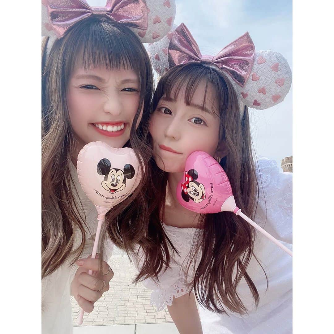 堀尾実咲さんのインスタグラム写真 - (堀尾実咲Instagram)「みる子との思い出いっぱい 🤍🐭🐭🤍  楽しかった☺️ またいっしょにいこね💖  ※お食事中とお写真撮る時以外はマスクつけてます😌  #ディズニー #ディズニーランド #東京ディズニーランド #TDL #ディズニーリゾート #東京ディズニーリゾート #disney #disneyland #tokyodisneyland #disneyresort」8月4日 21時22分 - misaki.horio
