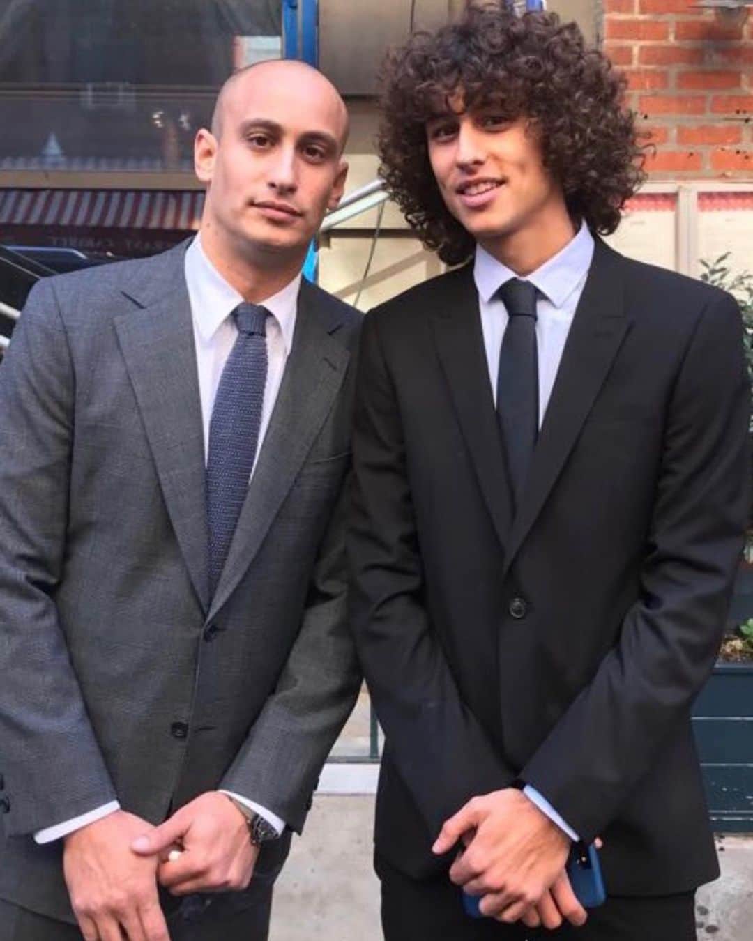 シャーロットオリンピアさんのインスタグラム写真 - (シャーロットオリンピアInstagram)「Happy Birthday to my ‘twin’ brothers born 7 years apart  @maximilienraphael @alexanderdellal 🥳🎉💕🦁」8月4日 21時29分 - charlotteolympia